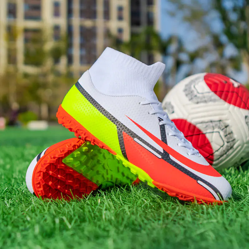 Men's Outdoor FG Soccer Shoes in Microfiber Material