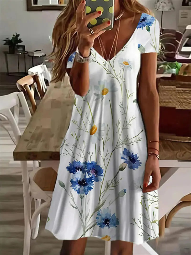 Printed V-neck Short-Sleeve Trendy T-shirt