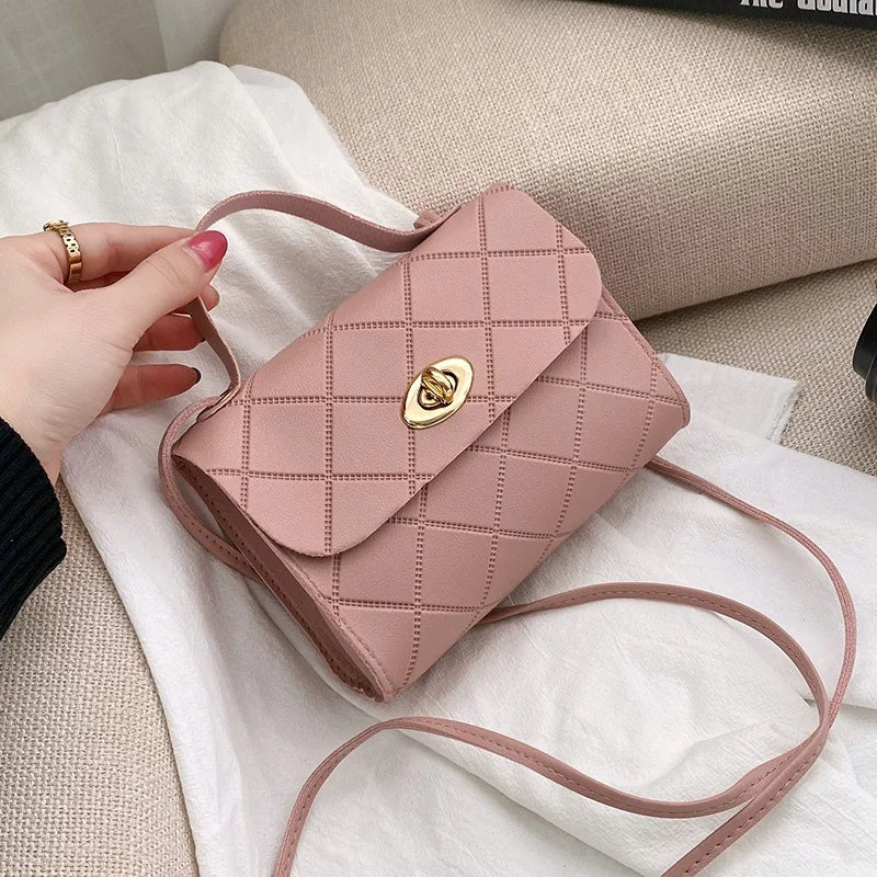Women's Fashion Embossed Rhombus Messenger Bag