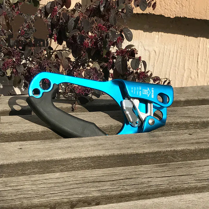 Outdoor Handheld Rope Climbing Device and Ascender