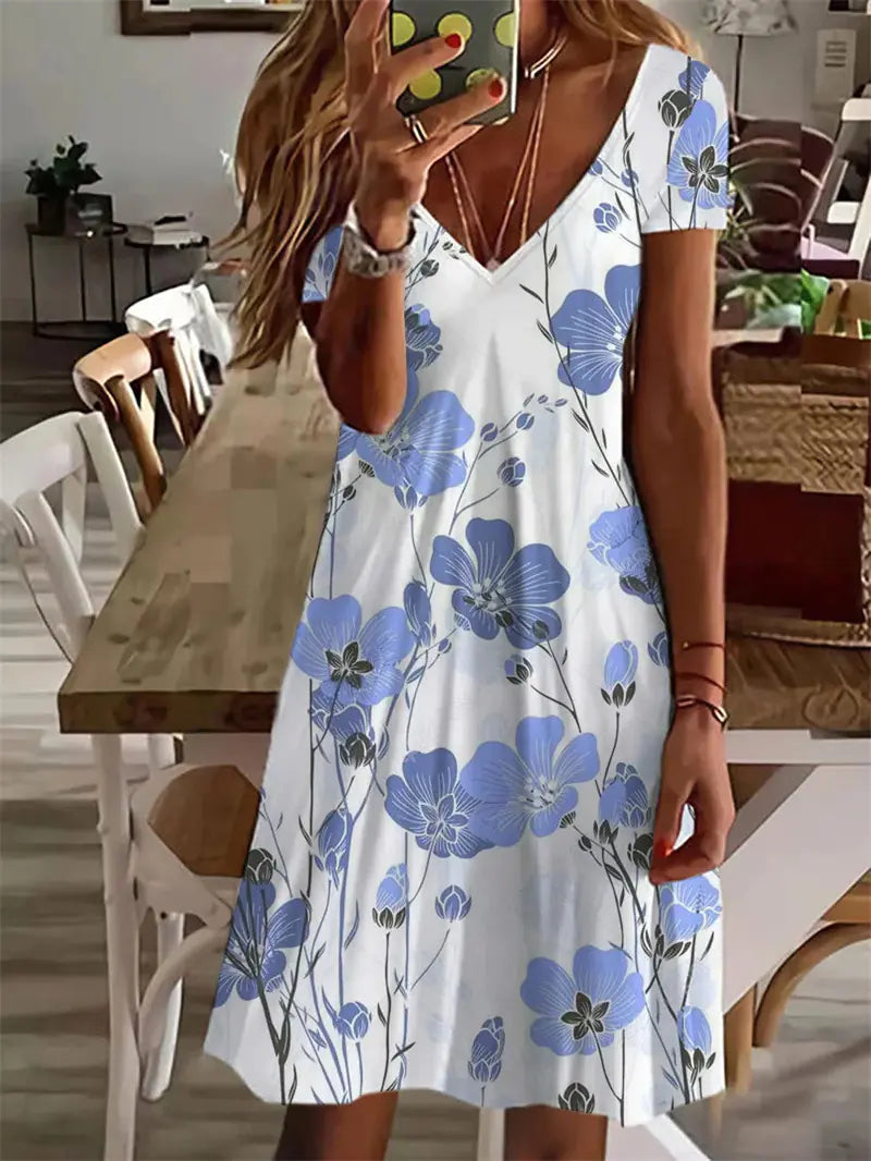 Printed V-neck Short-Sleeve Trendy T-shirt
