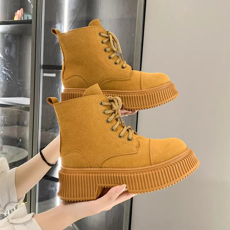 Women's Retro British Style Lace-up Martin Boots