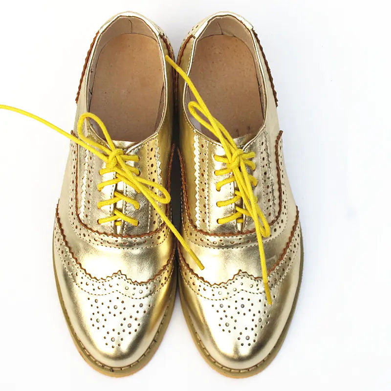 Zapatos de piel planos de mujer con punta fina estilo británico