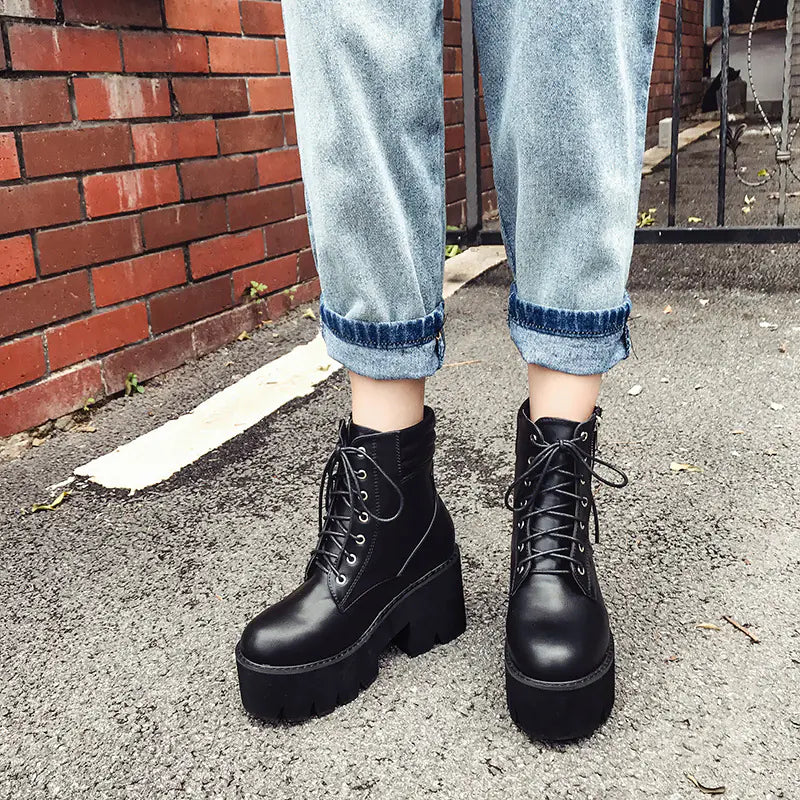 Women's Round Toe Chunky Heel Martin Boots