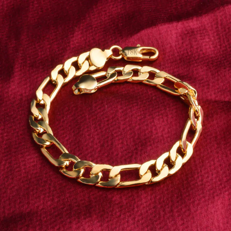 Trendy Men's Figaro Chain Necklace in 18K Gold