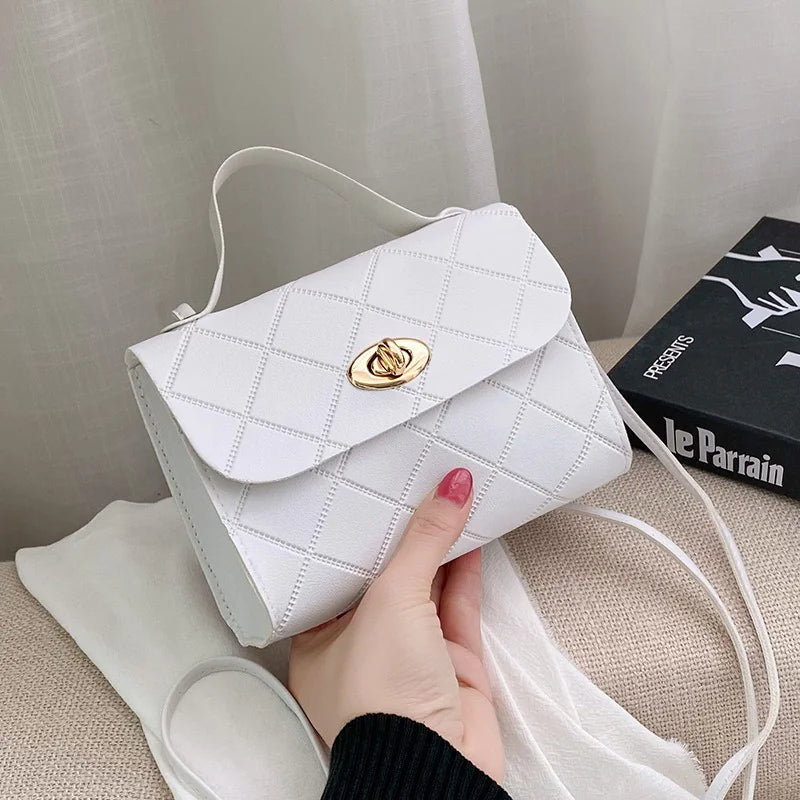 Women's Fashion Embossed Rhombus Messenger Bag