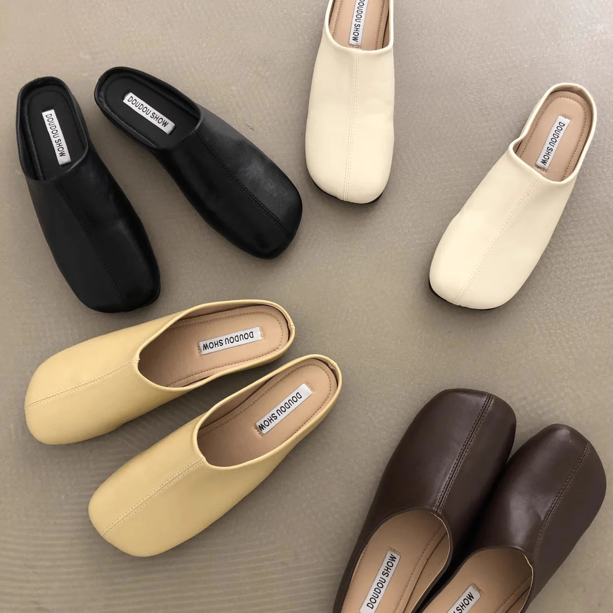 Women's Soft Leather Low Heel Baotou Sandals