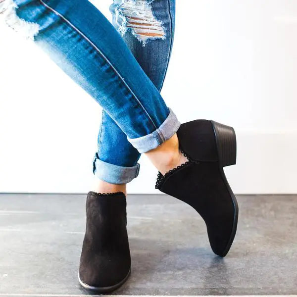 Lace-Up Women's Short Ankle Boots - Low Heel Martin Boots