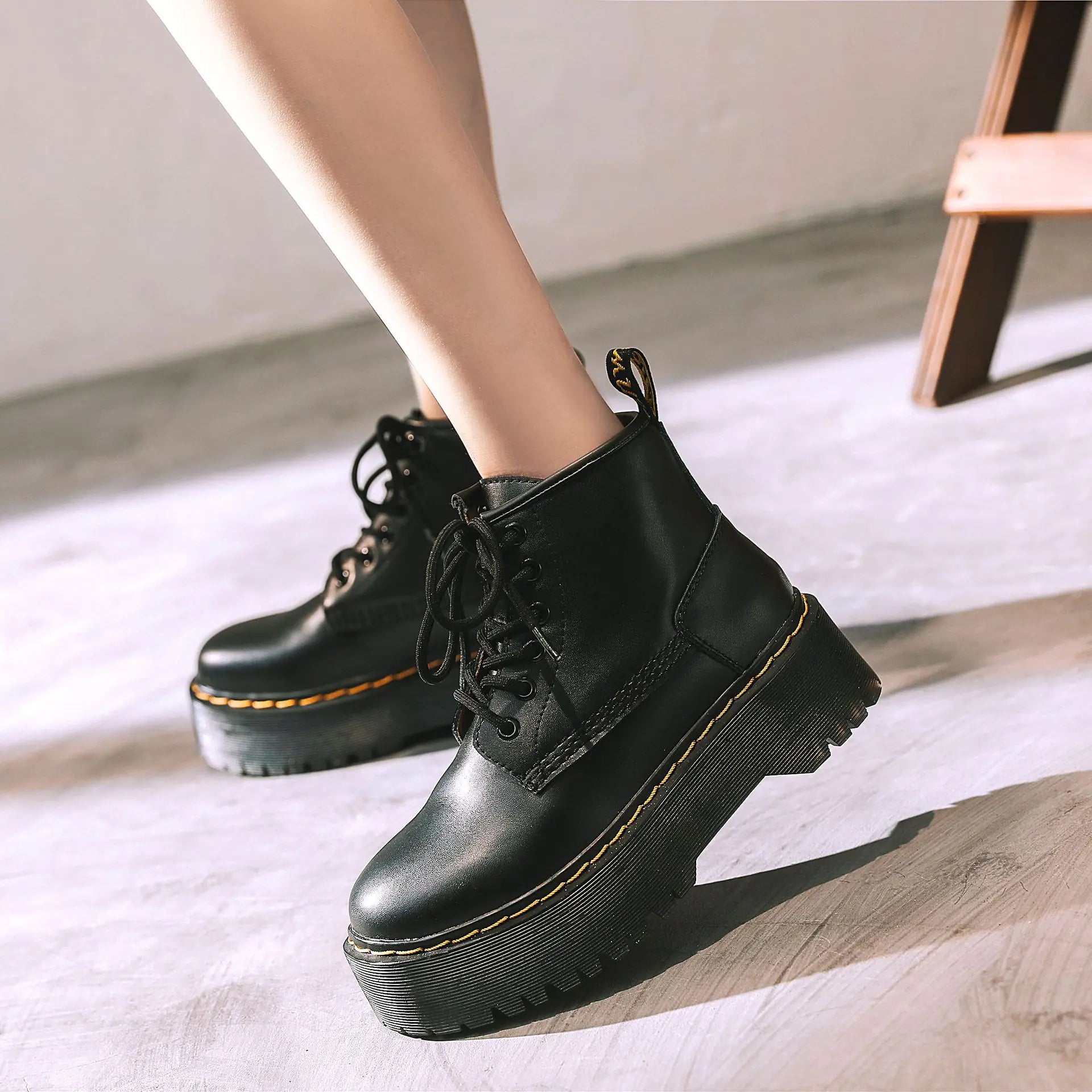 Lace-Up Mid-Tube Thick-Soled Motorcycle Ankle Boots