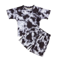 Sommerliches Batik-T-Shirt und Shorts-Set für Mädchen