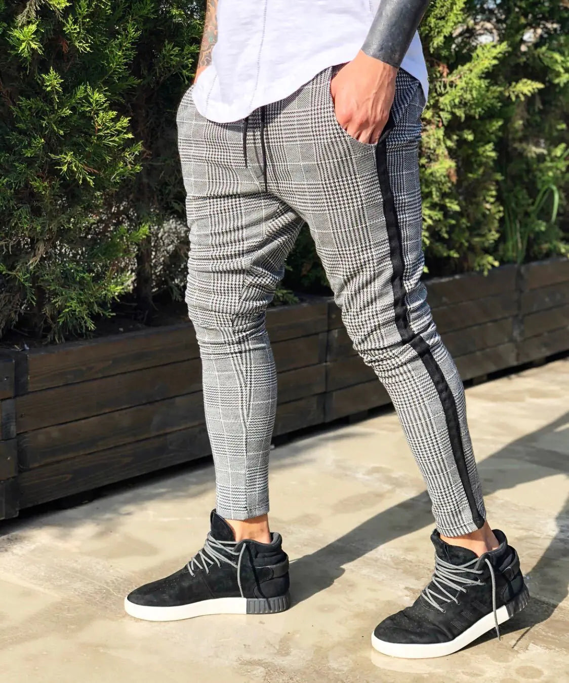 Men's Casual Pants with European and American Plaid Print