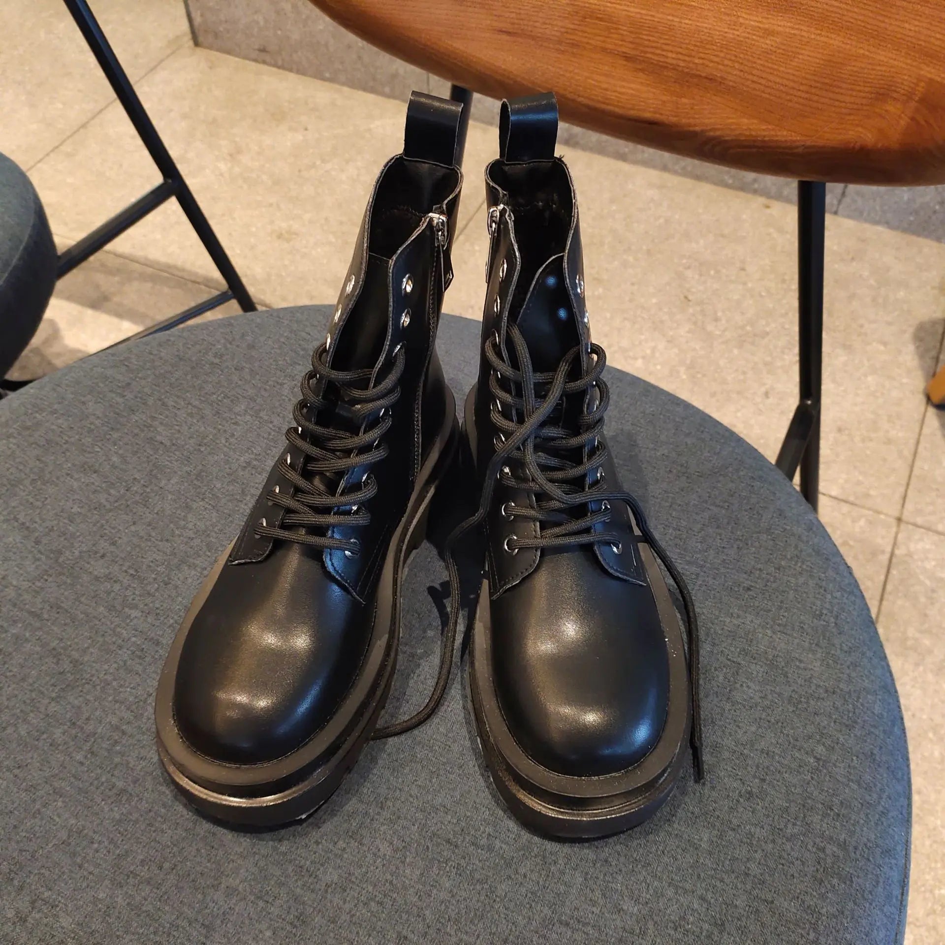 British Style Women's Thick-Soled Leather Boots