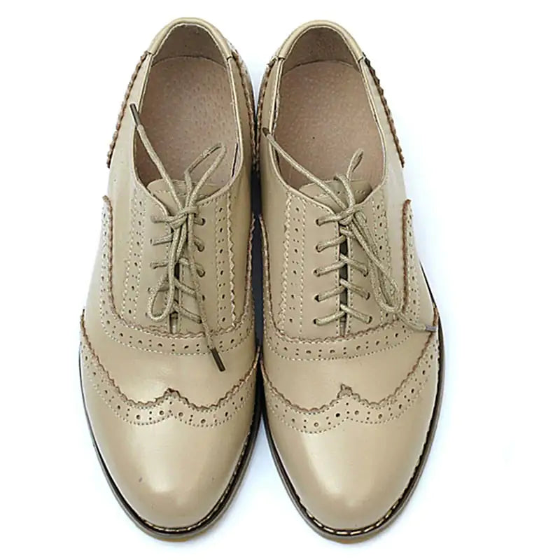 Zapatos de piel planos de mujer con punta fina estilo británico