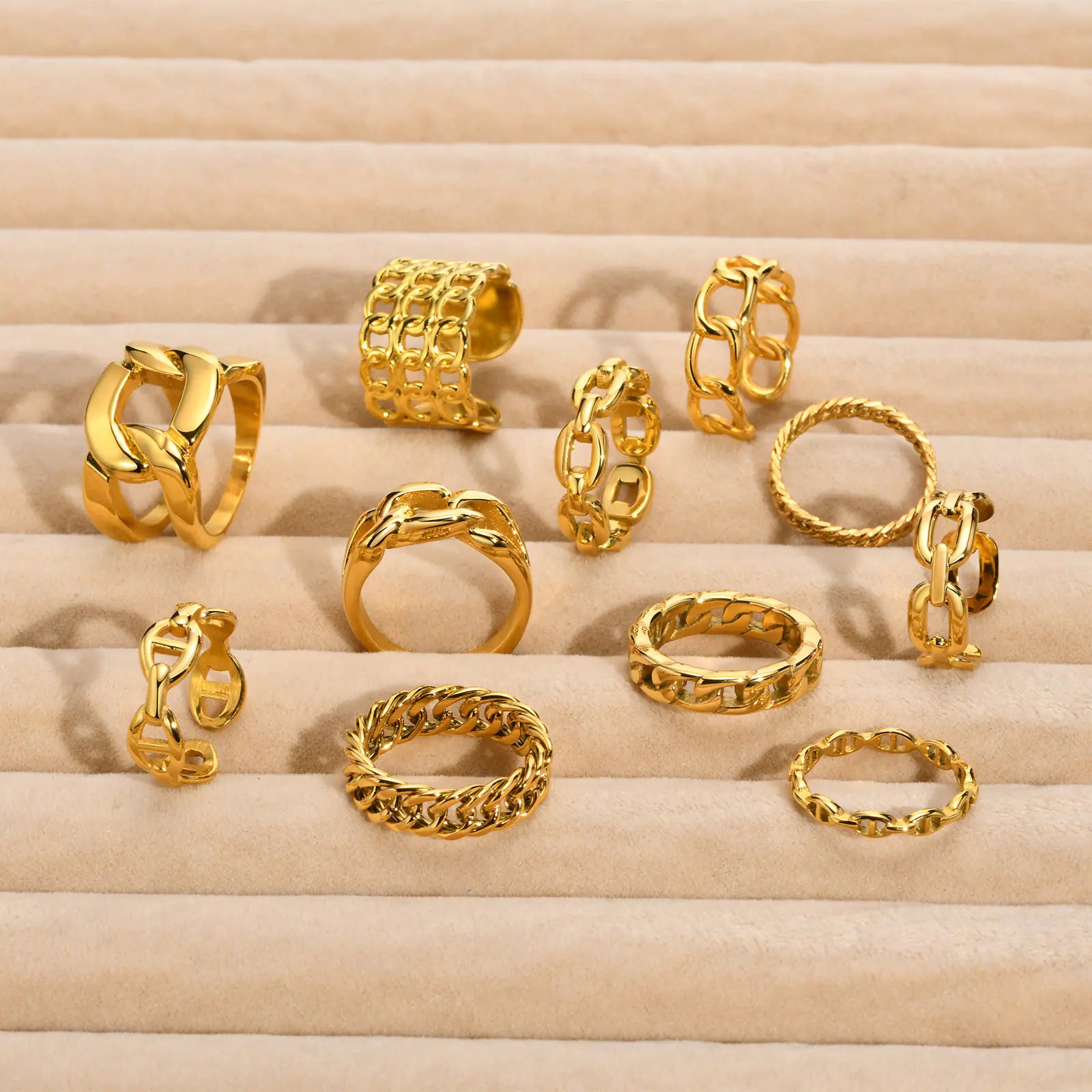 Trendy 18K Gold-Plated Stainless Steel Chain Ring