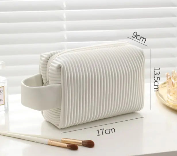 Multifunctional Travel Makeup and Toiletry Storage Bag