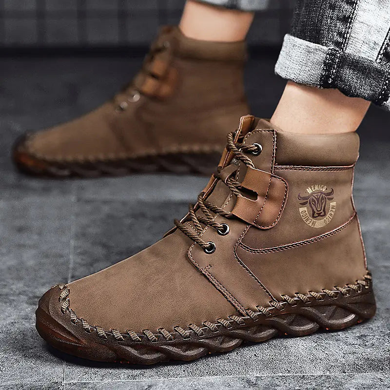 Retro High-Top Casual Tooling Boots for Trendy Look